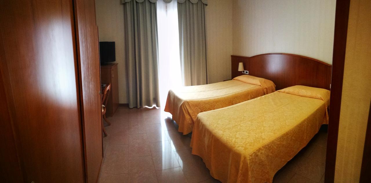 Hotel Willy Gemona del Friuli Dış mekan fotoğraf